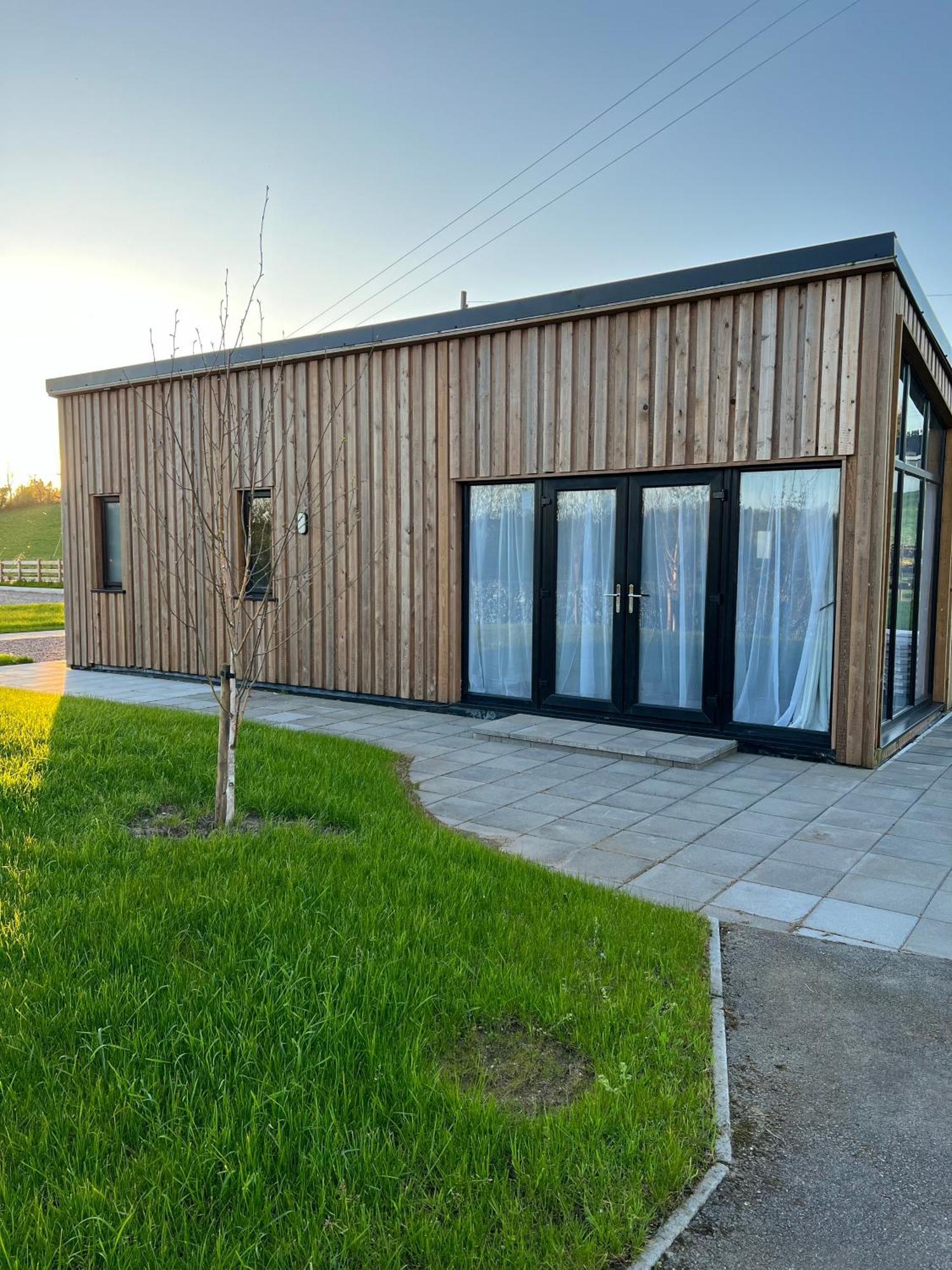 Killyfole Lakeside Lodges Corranny Exterior photo