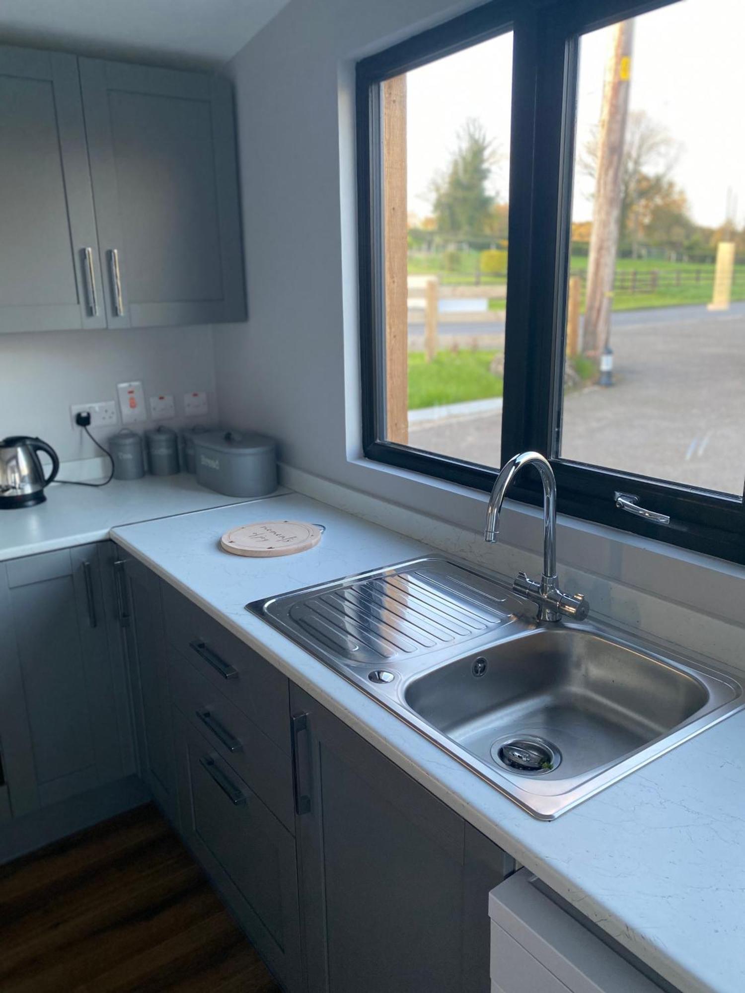 Killyfole Lakeside Lodges Corranny Exterior photo